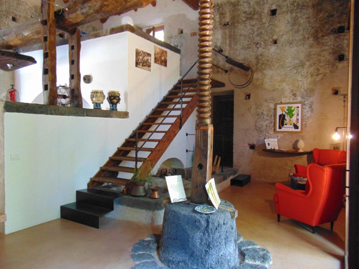 La Corte Di Bafe B&B "Slow Life" Дзаферана Етнеа Екстериор снимка